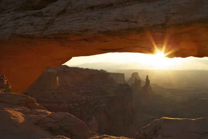Framed Print : Sunrise at Mesa Arch, Island in the Sky, Canyonlands National Park, Utah, United States of America, North America Framed Print : Sunrise at Mesa Arch, Island in the Sky, Canyonlands National Park, Utah, United States of America, North America