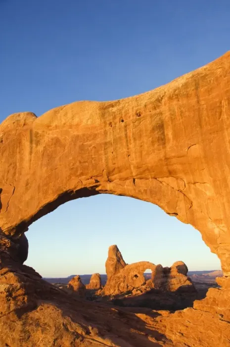 Framed Print : Sunrise on North Arch and Tower Arch in the Windows Framed Print : Sunrise on North Arch and Tower Arch in the Windows