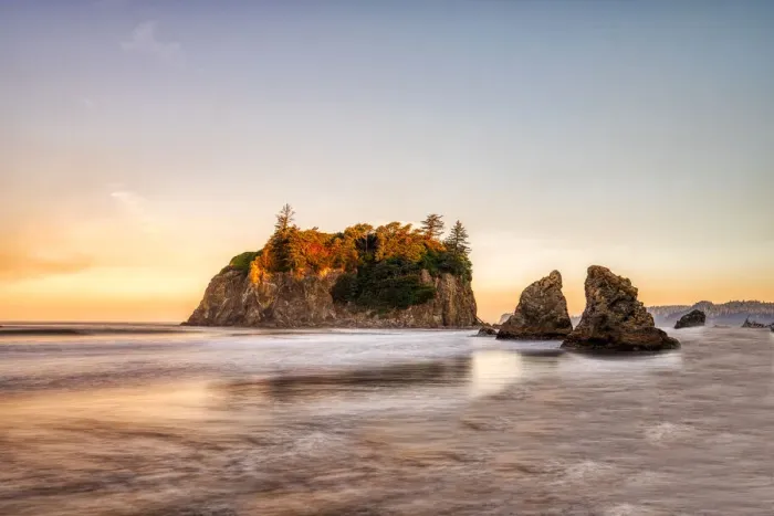 Framed Print : Sunrise at Ruby Beach in Olympic National Park, UNESCO World Heritage Site Framed Print : Sunrise at Ruby Beach in Olympic National Park, UNESCO World Heritage Site