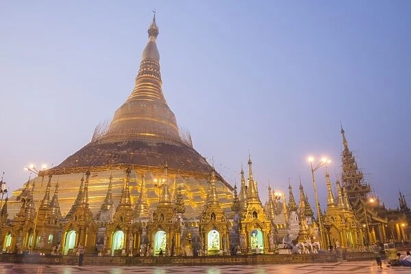 Sunrise at Shwedagon Pagoda (Shwedagon Zedi Daw) (Golden Pagoda), Yangon (Rangoon)
