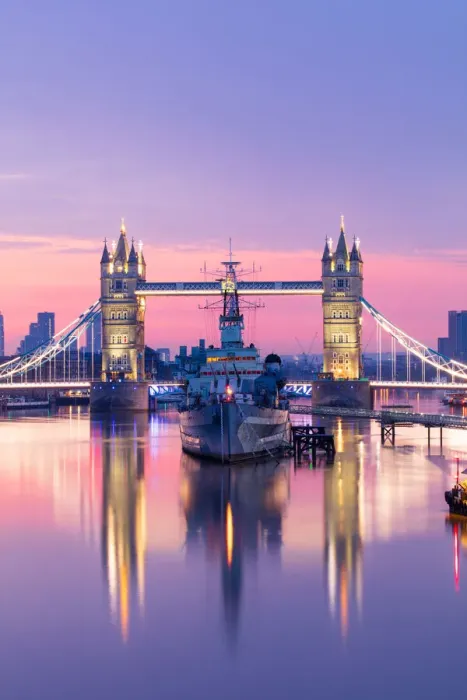 Framed Print : Sunrise view of HMS Belfast and Tower Bridge reflected in River Thames Framed Print : Sunrise view of HMS Belfast and Tower Bridge reflected in River Thames
