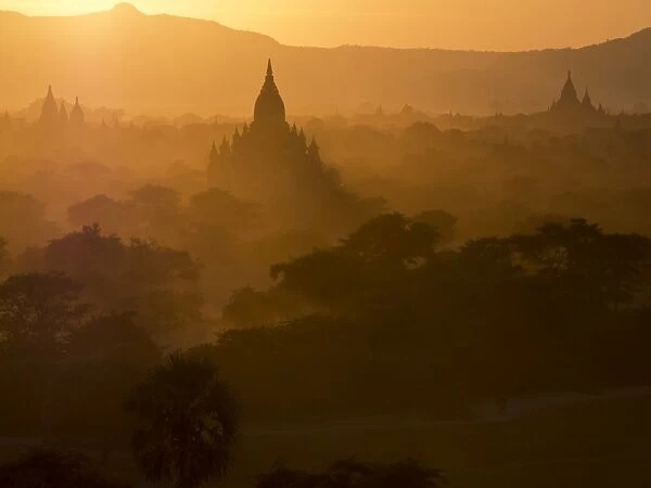 Sunset over the Buddhist temples of Bagan (Pagan), Myanmar (Burma), Asia