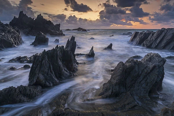 Sunset over the dramatic coast of North Devon, England, United Kingdom, Europe