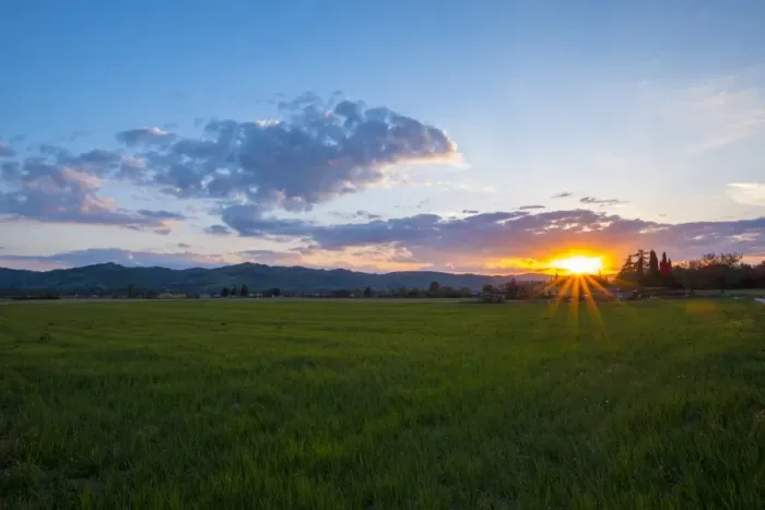 Framed Print : Sunset over fields, Gubbio, Umbria, Italy, Europe Framed Print : Sunset over fields, Gubbio, Umbria, Italy, Europe