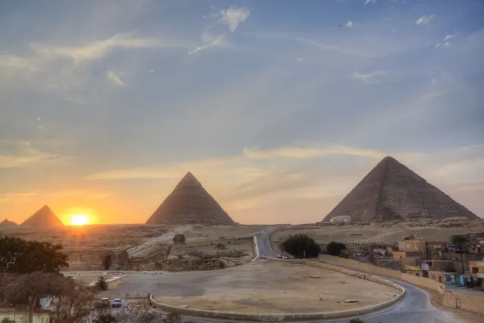 Framed Print : Sunset, Great Pyramids of Giza, UNESCO World Heritage Site, Giza, Egypt, North Africa Framed Print : Sunset, Great Pyramids of Giza, UNESCO World Heritage Site, Giza, Egypt, North Africa