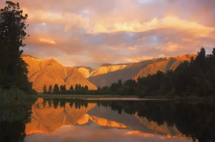 Framed Print : Sunset, Lake Matheson and Southern Alps Framed Print : Sunset, Lake Matheson and Southern Alps