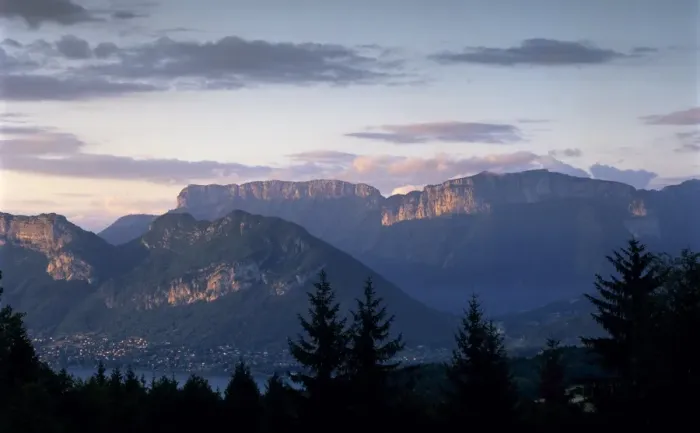 Framed Print : Sunset over mountains above Lake Annecy, Lake Annecy, Rhone Alpes, France, Europe Framed Print : Sunset over mountains above Lake Annecy, Lake Annecy, Rhone Alpes, France, Europe