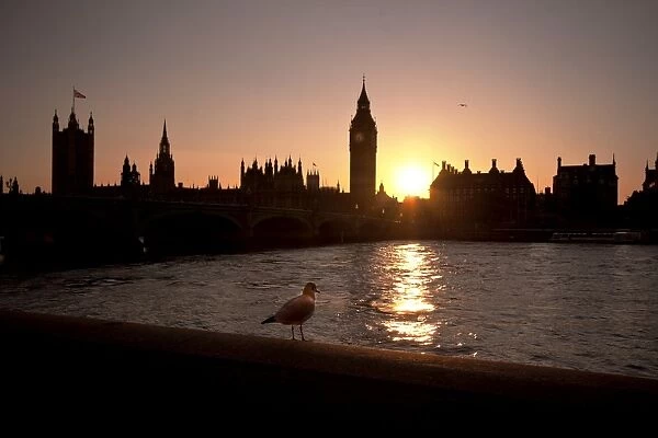 Sunset over Westminster Bridge, Houses of Parliament and Big Ben, UNESCO World Heritage Site, London, England, United Kingdom, Europe