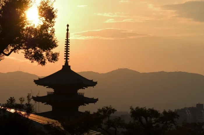 Framed Print : Sunset, Yasaka no to pagoda Framed Print : Sunset, Yasaka no to pagoda