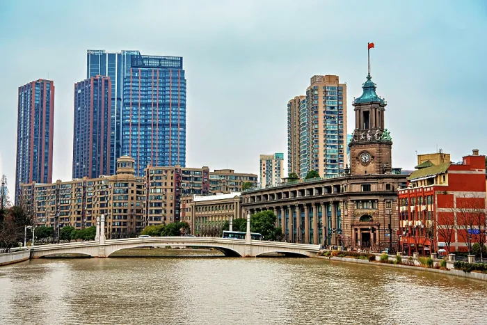 Framed Print : Suzhou Creek with the Shanghai Postal Museum (built in the 1920s) on the right, Shanghai, China Framed Print : Suzhou Creek with the Shanghai Postal Museum (built in the 1920s) on the right, Shanghai, China
