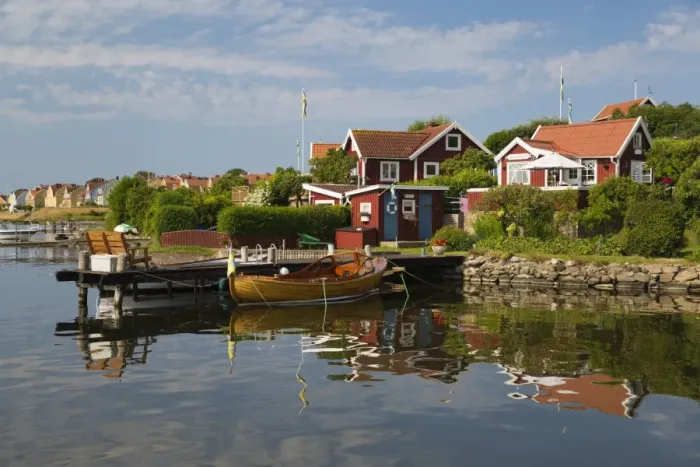 Framed Print : Swedish red summer houses in Brandaholm, Dragso Island, Karlskrona, Blekinge, South Sweden Framed Print : Swedish red summer houses in Brandaholm, Dragso Island, Karlskrona, Blekinge, South Sweden