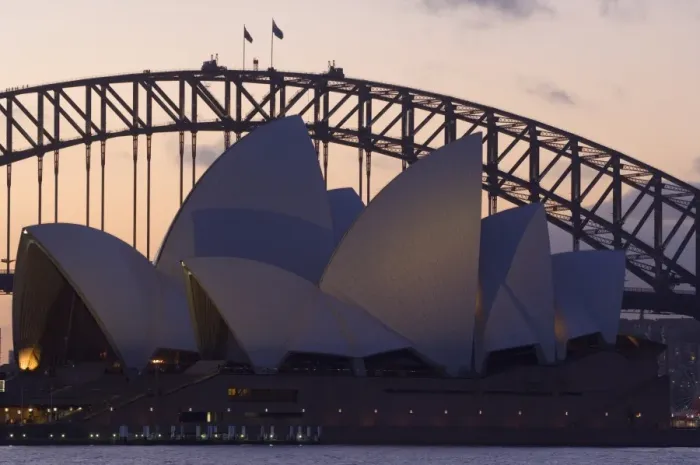 Framed Print : Sydney Opera House and Sydney Harbour Bridge, Sydney, New South Wales, Australia, Pacific Framed Print : Sydney Opera House and Sydney Harbour Bridge, Sydney, New South Wales, Australia, Pacific