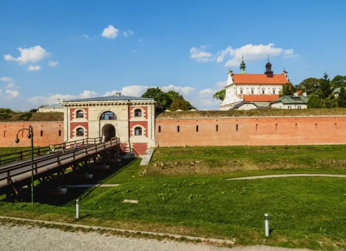 Framed Print : Szczebrzeszyn Gate and Cathedral, Old Town, UNESCO World Heritage Site, Zamosc, Lublin Voivodeship Framed Print : Szczebrzeszyn Gate and Cathedral, Old Town, UNESCO World Heritage Site, Zamosc, Lublin Voivodeship