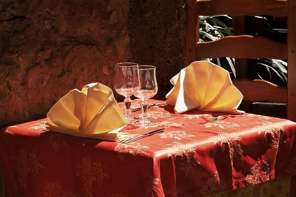 Table for two in the old quarter of Le Suquet, Cannes, Alpes-Maritimes
