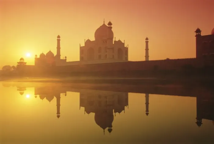 Framed Print : The Taj Mahal Framed Print : The Taj Mahal