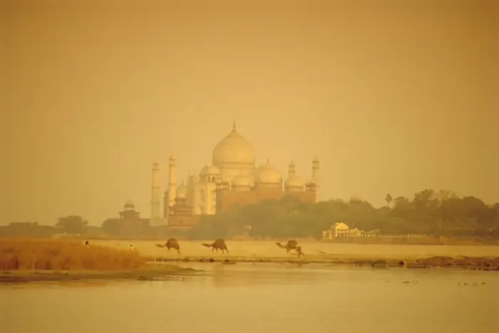 Framed Print : The Taj Mahal Framed Print : The Taj Mahal