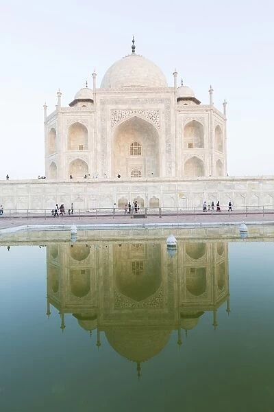 The Taj Mahal, UNESCO World Heritage Site, Uttar Pradesh, India, Asia