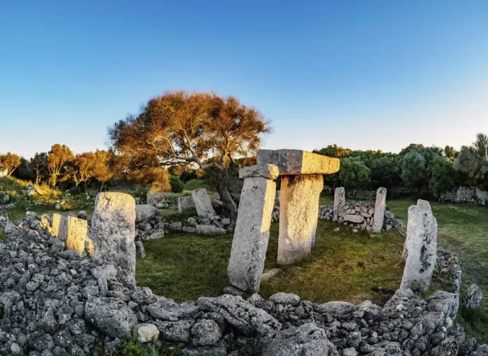 Framed Print : Taula at sunset, Talati de Dalt archaeological site, Menorca (Minorca), Balearic Islands Framed Print : Taula at sunset, Talati de Dalt archaeological site, Menorca (Minorca), Balearic Islands