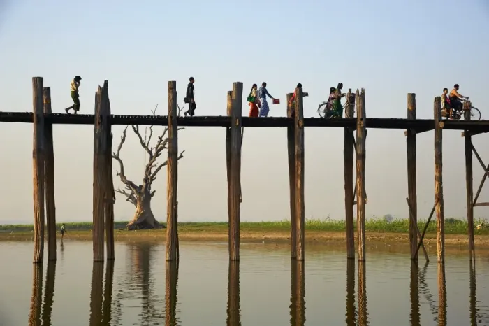 Framed Print : Taung Thama Lake and U Bein bridge at Amarapura, Mandalay Province, Myanmar (Burma), Asia Framed Print : Taung Thama Lake and U Bein bridge at Amarapura, Mandalay Province, Myanmar (Burma), Asia