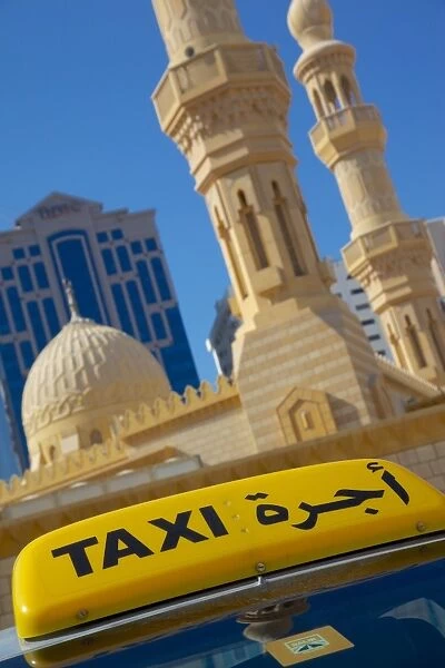 Taxi and Mosque, Abu Dhabi, United Arab Emirates, Middle East