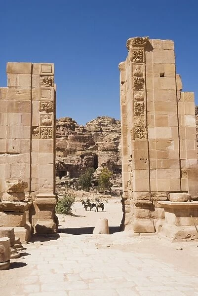 Temenos Gateway, Petra, UNESCO World Heritage Site, Jordan, Middle East