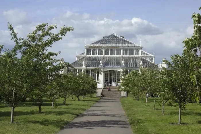 Framed Print : Temperate House conservatory, Kew Gardens, UNESCO World Heritage Site, London Framed Print : Temperate House conservatory, Kew Gardens, UNESCO World Heritage Site, London