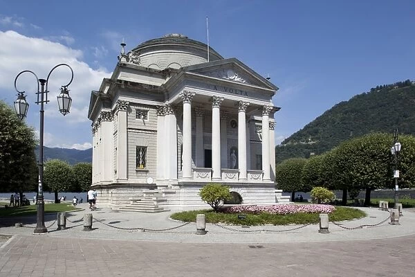 Tempio Voltiano, Como, Lake Como, Lombardy, Italy, Europe