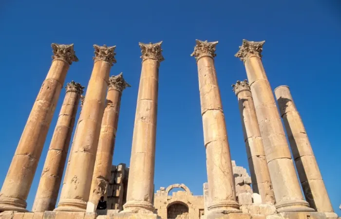 Framed Print : The Temple of Artemis, built in the 2nd century AD, Jerash, Jordan, Middle East Framed Print : The Temple of Artemis, built in the 2nd century AD, Jerash, Jordan, Middle East