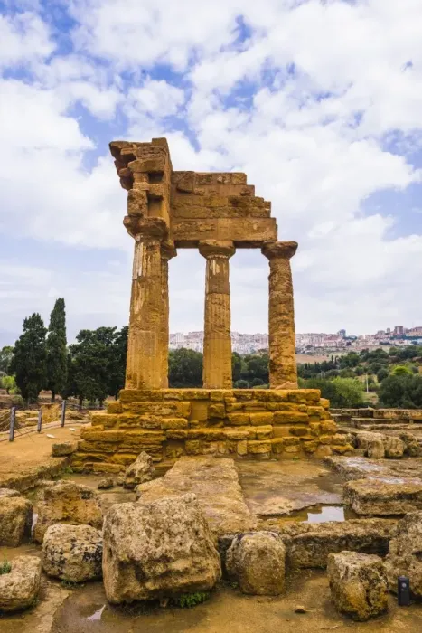 Framed Print : Temple of Castor and Pollux, Valley of the Temples (Valle dei Templi), Agrigento, UNESCO World Heritage Site, Sicily, Italy, Europe Framed Print : Temple of Castor and Pollux, Valley of the Temples (Valle dei Templi), Agrigento, UNESCO World Heritage Site, Sicily, Italy, Europe