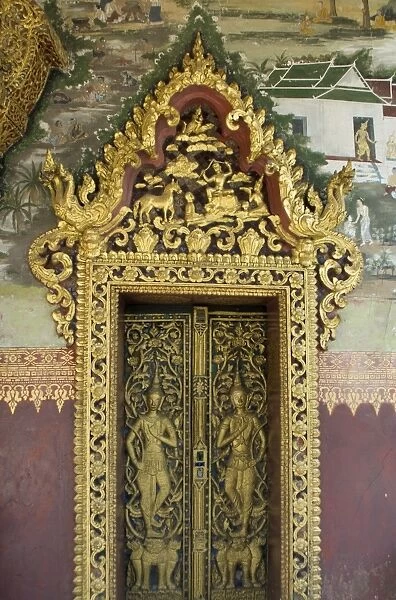 Temple door with murals, Wat Paphaimsaiyaram, Luang Prabang, Laos, Indochina, Southeast Asia, Asia