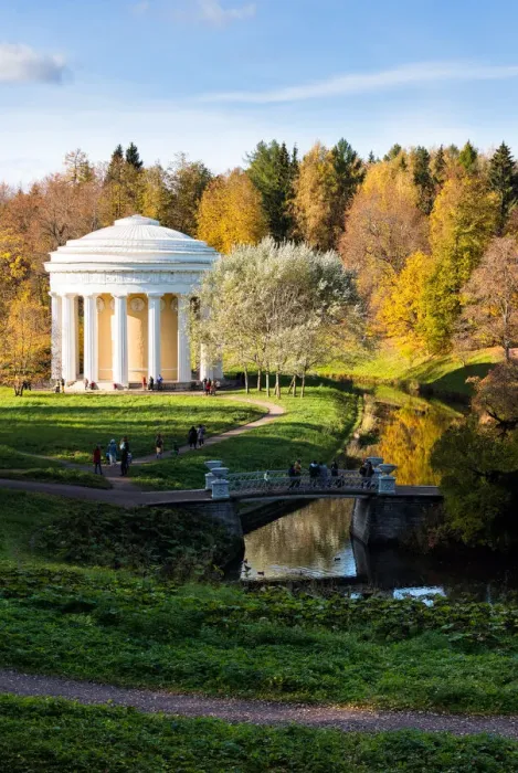 Framed Print : The Temple of Friendship in Pavlovsk Park, Pavlovsk, near St. Petersburg, Russia, Europe Framed Print : The Temple of Friendship in Pavlovsk Park, Pavlovsk, near St. Petersburg, Russia, Europe