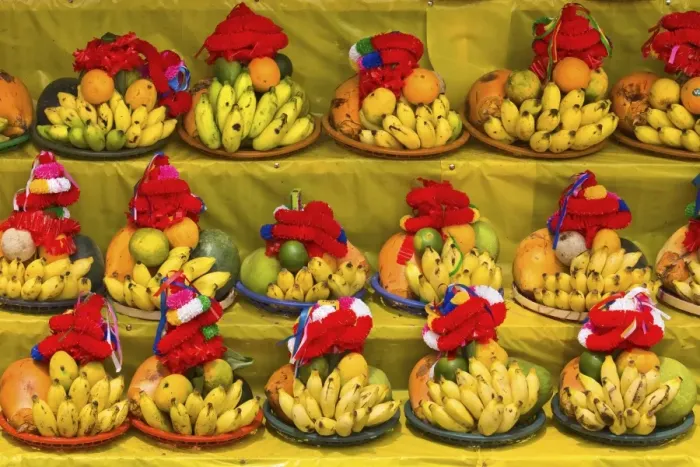 Framed Print : Temple fruit offerings for sale in this sacred pilgrimage town, popular with all religions, Kataragama, Uva Province, Sri Lanka, Asia Framed Print : Temple fruit offerings for sale in this sacred pilgrimage town, popular with all religions, Kataragama, Uva Province, Sri Lanka, Asia