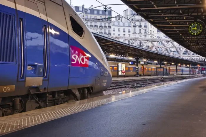Framed Print : A TGV awaits departure at Gare de l Est in Paris, France, Europe Framed Print : A TGV awaits departure at Gare de l Est in Paris, France, Europe