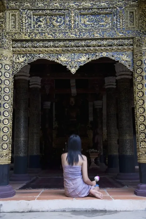 Framed Print : Thai woman praying in Buddhist temple Framed Print : Thai woman praying in Buddhist temple