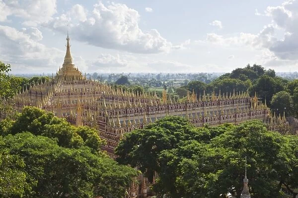 Thanboddhay Paya (pagoda) with rows of gilt mini-stupas on roof, near Monywa, Monywa Region, Myanmar (Burma), Asia