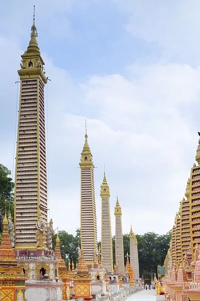 Thanboddhay (Thambuddhei) Paya Buddhist temple, Monywa, Sagaing, Myanmar (Burma)