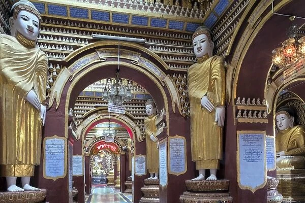 Thanboddhay (Thambuddhei) Paya Buddhist temple - buddhas in the interior, Monywa