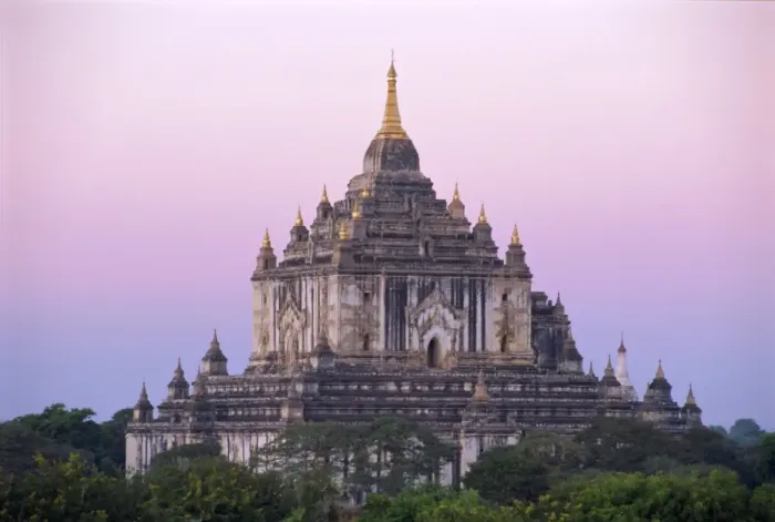 Framed Print : Thatbyinnyu Pahto Temple at dusk, Bagan (Pagan), Myanmar (Burma) Framed Print : Thatbyinnyu Pahto Temple at dusk, Bagan (Pagan), Myanmar (Burma)