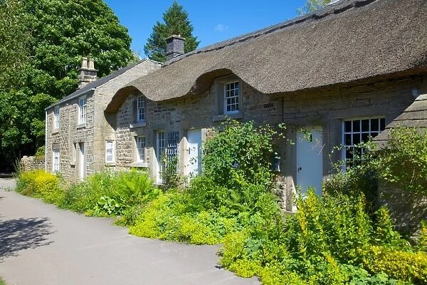 Thatched cottages, Baslow, Derbyshire, England, United Kingdom, Europe
