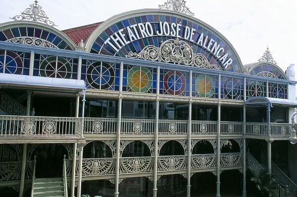 Theatro Jose de Alencar (theatre), a pastel coloured hybrid of classical