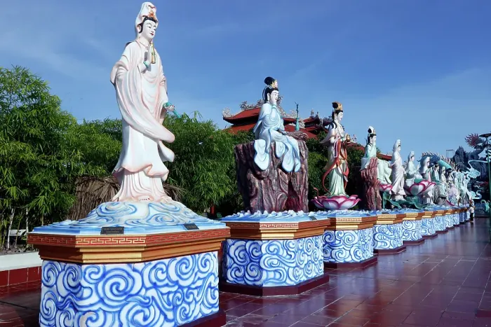 Framed Print : Thien Truc Buddhist Pagoda, Quan Am (Quanyin) (Bodhisattva of Compassion) (Goddess of Mercy), Bac Lieu, Vietnam Framed Print : Thien Truc Buddhist Pagoda, Quan Am (Quanyin) (Bodhisattva of Compassion) (Goddess of Mercy), Bac Lieu, Vietnam