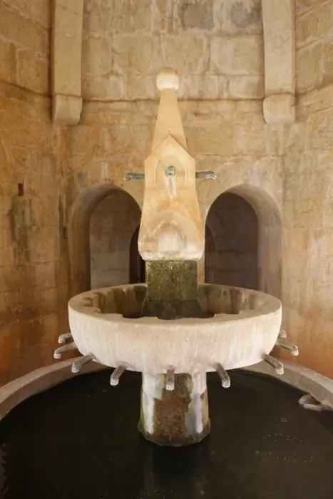 Framed Print : Thoronet Abbey cloister wash basin, Thoronet, Var, Provence, France, Europe Framed Print : Thoronet Abbey cloister wash basin, Thoronet, Var, Provence, France, Europe