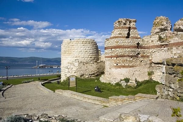 Thracian ruins, Nesebar, UNESCO World Heritage Site, Black Sea coast, Bulgaria, Europe