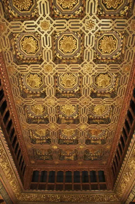 Framed Print : The Throne room, caisson ceiling, typical decor, the Aljaferia Palace, dating from the 11th century, Saragossa (Zaragoza), Aragon, Spain, Europe Framed Print : The Throne room, caisson ceiling, typical decor, the Aljaferia Palace, dating from the 11th century, Saragossa (Zaragoza), Aragon, Spain, Europe