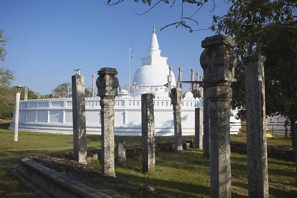 Thuparama Dagoba, Anuradhapura, UNESCO World Heritage Site, North Central Province, Sri Lanka, Asia