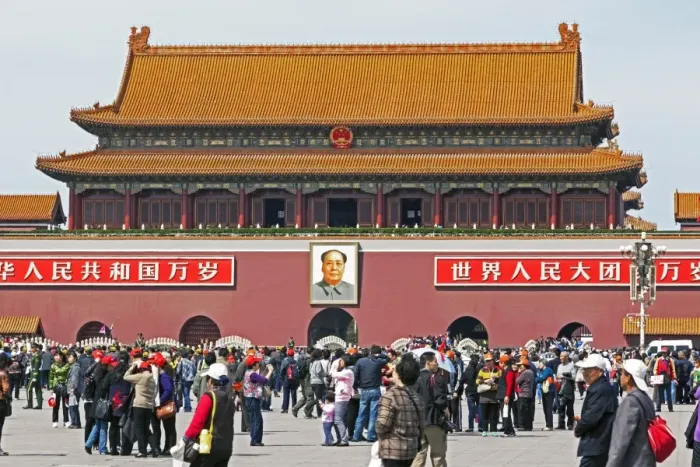 Framed Print : Tiananmen Sqaure in front of portrait of Mao Zedong on Gate of Heavenly Peace (Tiananmen Gate) Framed Print : Tiananmen Sqaure in front of portrait of Mao Zedong on Gate of Heavenly Peace (Tiananmen Gate)
