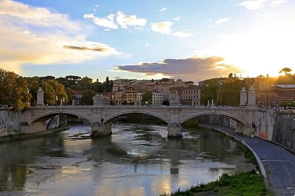 Tiber River, Rome, Lazio, Italy, Europe
