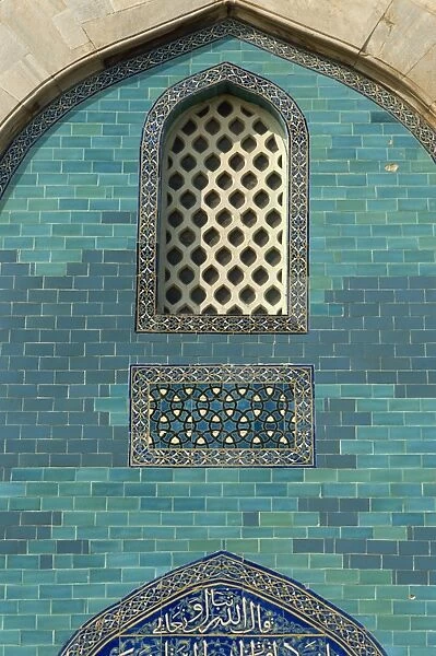 Tiles on the Green Mausoleum (Yesil Turbe), Bursa, Anatolia, Turkey, Asia Minor, Eurasia