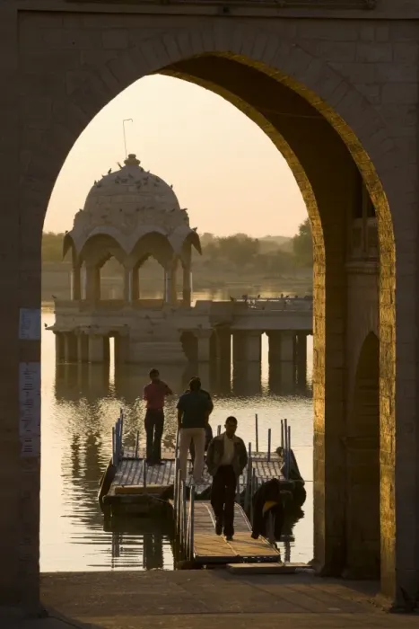 Framed Print : Tilon-ki-Pol, Gadi Sagar, Jaisalmer, Western Rajasthan, India, Asia Framed Print : Tilon-ki-Pol, Gadi Sagar, Jaisalmer, Western Rajasthan, India, Asia