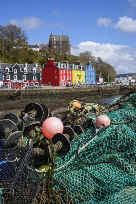 Framed Print : Tobermory harbour, Isle of Mull, Inner Hebrides, Argyll and Bute, Scotland, United Kingdom Framed Print : Tobermory harbour, Isle of Mull, Inner Hebrides, Argyll and Bute, Scotland, United Kingdom